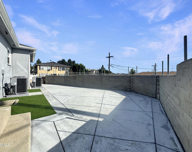 3529 Market Street - Photo Thumbnail 17