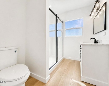 3529 Market Street - Photo Thumbnail 8