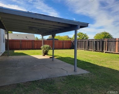 5740 Wynoka - Photo Thumbnail 3