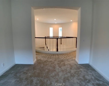 58 Acadia Court - Photo Thumbnail 8