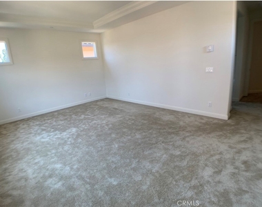 58 Acadia Court - Photo Thumbnail 9