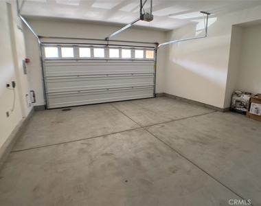 58 Acadia Court - Photo Thumbnail 13