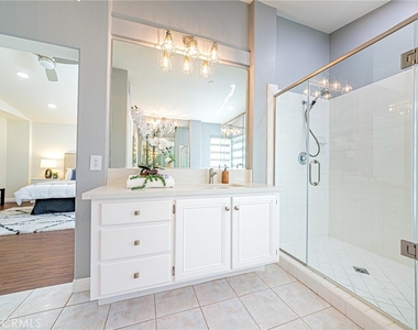 15230 Riviera Lane - Photo Thumbnail 19