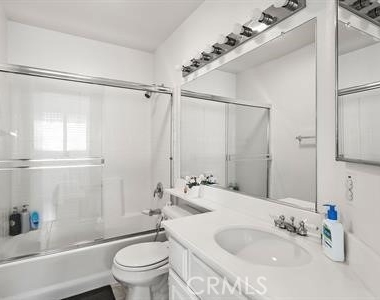17 Coronado Cay Lane - Photo Thumbnail 13