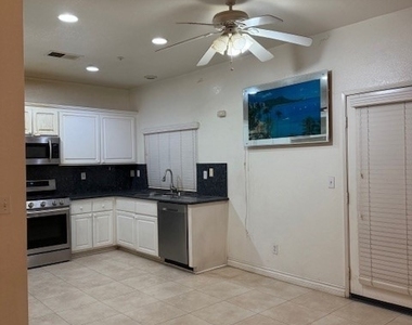 11347 Elwood Avenue - Photo Thumbnail 5