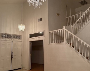 11347 Elwood Avenue - Photo Thumbnail 3