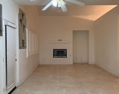 11347 Elwood Avenue - Photo Thumbnail 12
