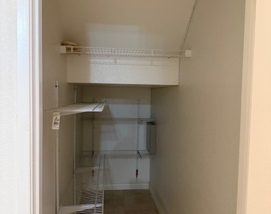 11347 Elwood Avenue - Photo Thumbnail 17