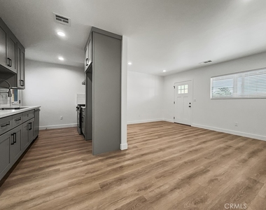 12301 Flint Place - Photo Thumbnail 2