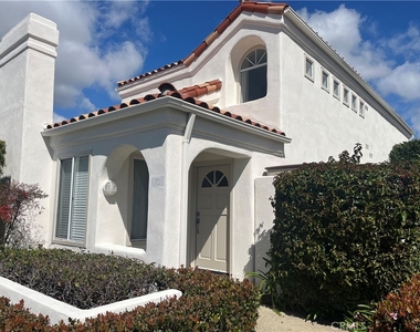 70 Shearwater Place - Photo Thumbnail 2