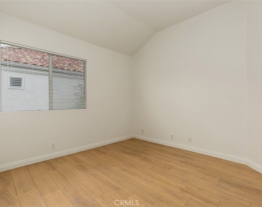 70 Shearwater Place - Photo Thumbnail 20