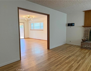 840 Northwestern - Photo Thumbnail 4