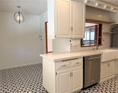 840 Northwestern - Photo Thumbnail 8