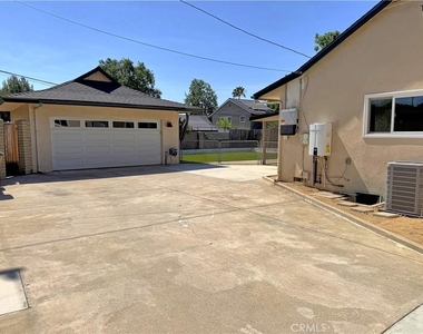 840 Northwestern - Photo Thumbnail 2
