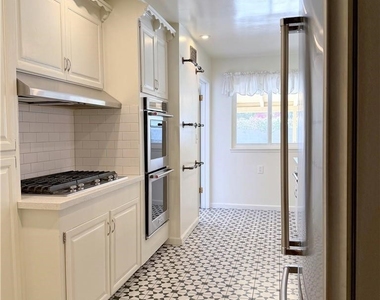 840 Northwestern - Photo Thumbnail 6
