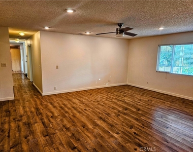 8926 Kennedy - Photo Thumbnail 3