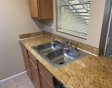 1132 W Blaine Street - Photo Thumbnail 7