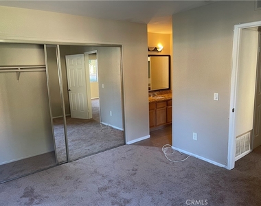 1132 W Blaine Street - Photo Thumbnail 18