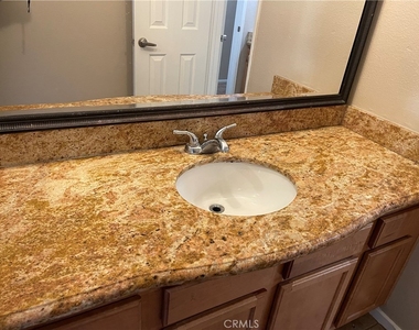 1132 W Blaine Street - Photo Thumbnail 22
