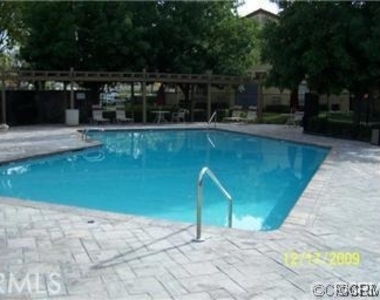 1132 W Blaine Street - Photo Thumbnail 3