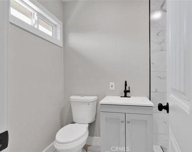 24523 Myers Ave - Photo Thumbnail 5
