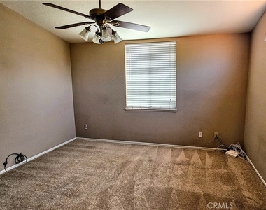 8429 Snow View - Photo Thumbnail 9