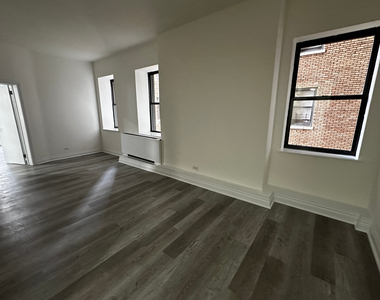 50 West 34th Street - Photo Thumbnail 3