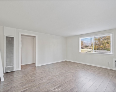 135 S Center Street - Photo Thumbnail 6