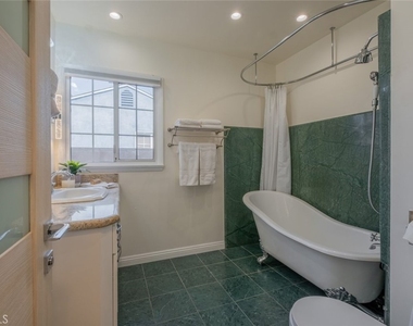 1735 N Lima St - Photo Thumbnail 15