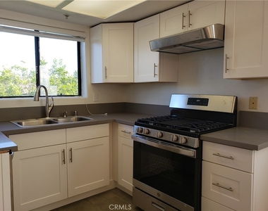 1131 E Doran - Photo Thumbnail 8