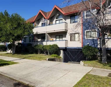 1131 E Doran - Photo Thumbnail 1