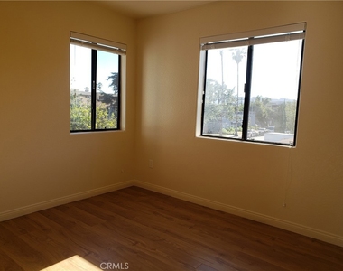 1131 E Doran - Photo Thumbnail 12