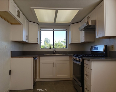1131 E Doran - Photo Thumbnail 7