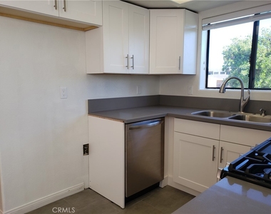 1131 E Doran - Photo Thumbnail 9