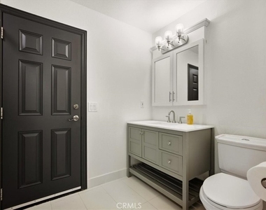 5087 Granada Court - Photo Thumbnail 12
