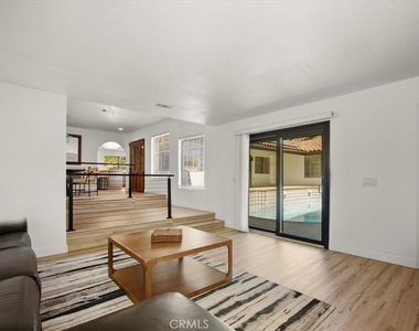 5087 Granada Court - Photo Thumbnail 8