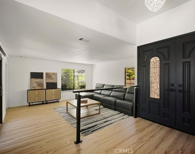5087 Granada Court - Photo Thumbnail 6
