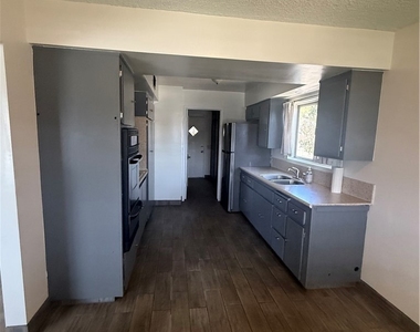 9260 Hemlock - Photo Thumbnail 6