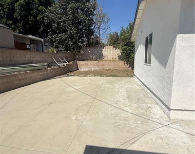9260 Hemlock - Photo Thumbnail 20