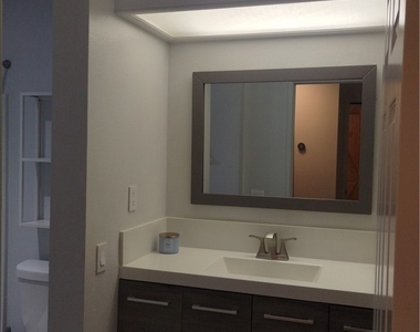 149 W 6th - Photo Thumbnail 10