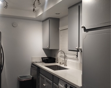 149 W 6th - Photo Thumbnail 5