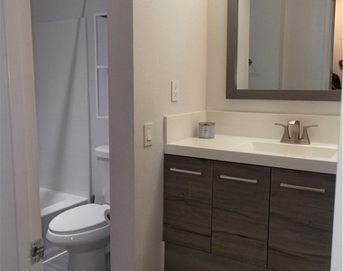 149 W 6th - Photo Thumbnail 12