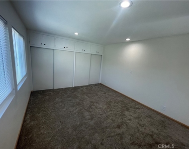 215 11th Street - Photo Thumbnail 15