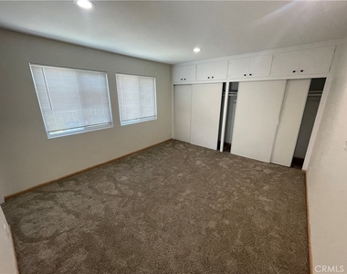215 11th Street - Photo Thumbnail 13