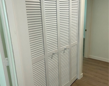 1611 N Niagara - Photo Thumbnail 7