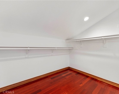 1011 Rodeo Road - Photo Thumbnail 34