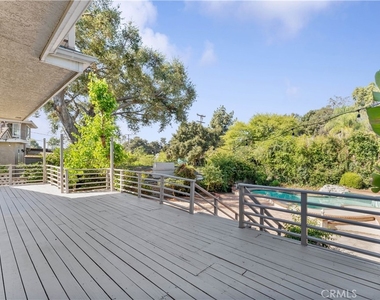 1011 Rodeo Road - Photo Thumbnail 37