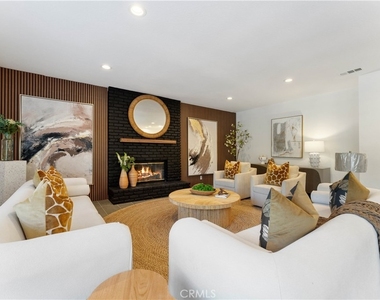 1011 Rodeo Road - Photo Thumbnail 11