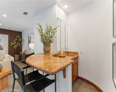 1011 Rodeo Road - Photo Thumbnail 13