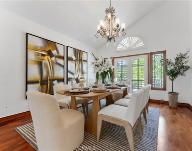 1011 Rodeo Road - Photo Thumbnail 8